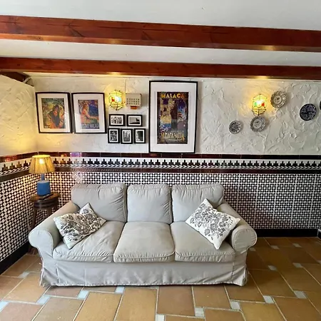 2-bedroom Apartment-mediterranean-torremolinos 公寓 *